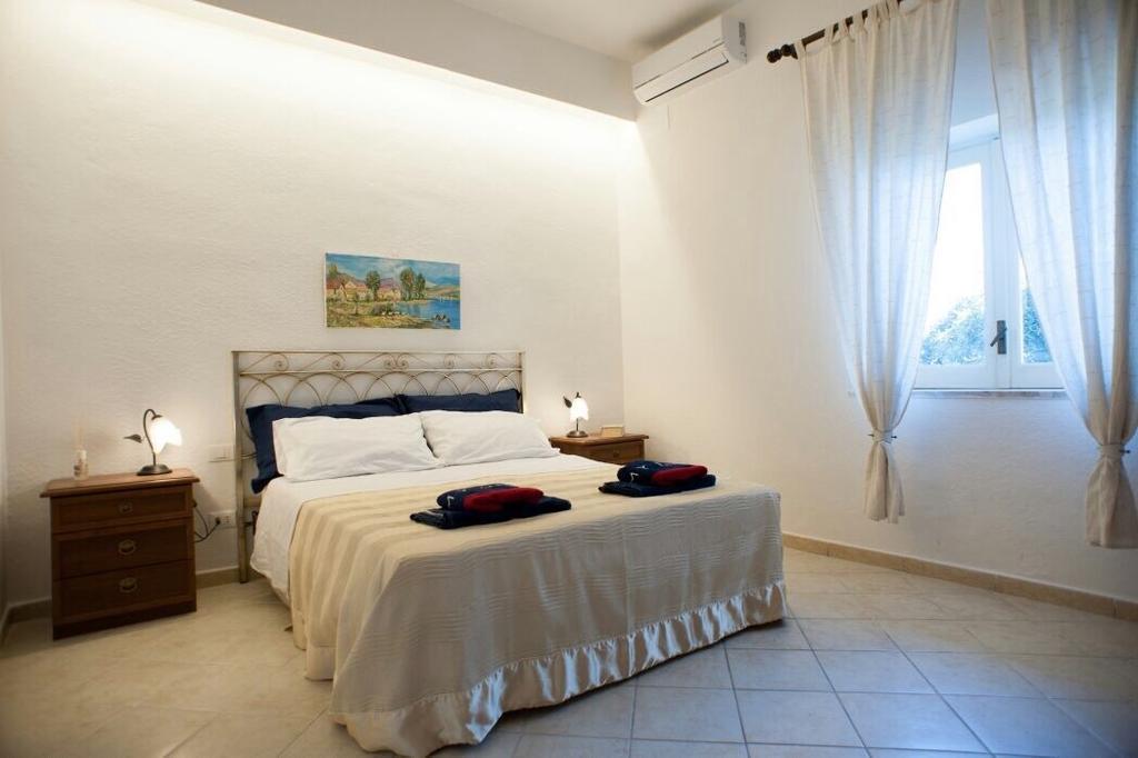 Capozafferano-Casa Carola Santa Flavia Quarto foto